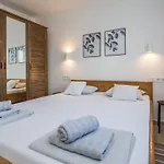 Pejakovic 2 By Interhome