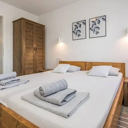 Апартаменты Pejakovic 2 By Interhome