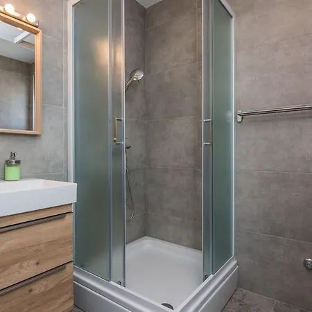 Pejakovic 2 By Interhome Апартаменты